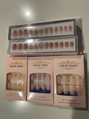 Static Nails Neutral & Pink Press-On False Nails